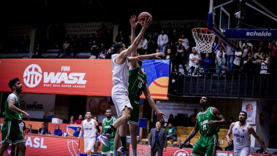 نماینده ایران در بازی نخست از مرحله نیمه نهایی سوپرلیگ بسکتبال غرب آسیا پیروز شد2