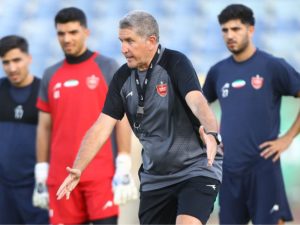 گاریدو در بین مربیان پرسپولیس رتبه سی ام را بدست آورد1