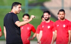 شایعات داغ درباره برکناری وحید هاشمیان از پرسپولیس2