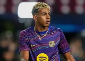 لامینه یامال؛ پدیده‌ای در آتش میان حاشیه‌ها و درخشش‌ها