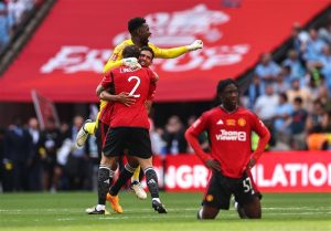 حذف تلخ منچستریونایتد از جام حذفی انگلیس در اولدترافورد1