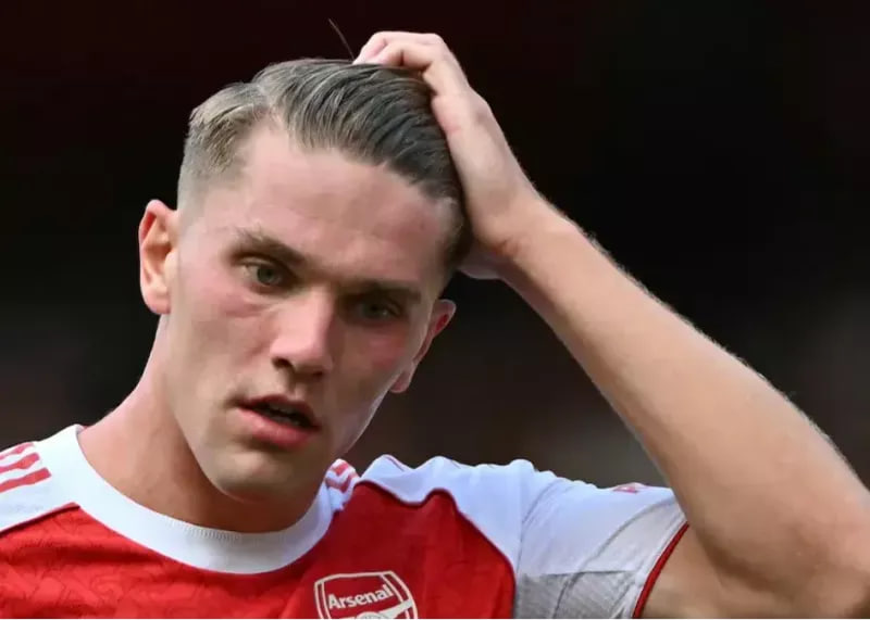 عدم اعتماد بازیکنان آرسنال به گیوکرش؛ مهاجمی که گم شد!1